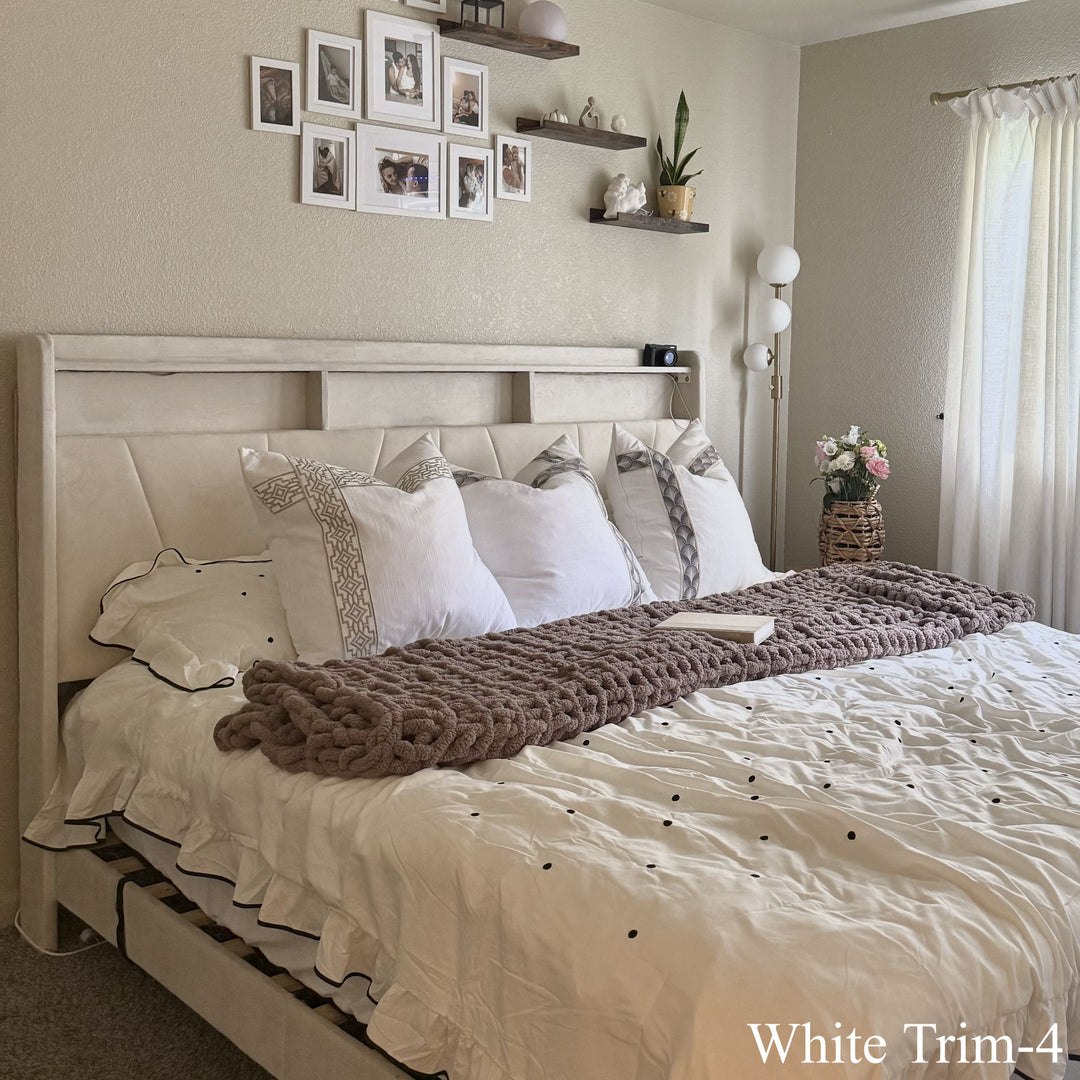 Jenna Linen Pillow