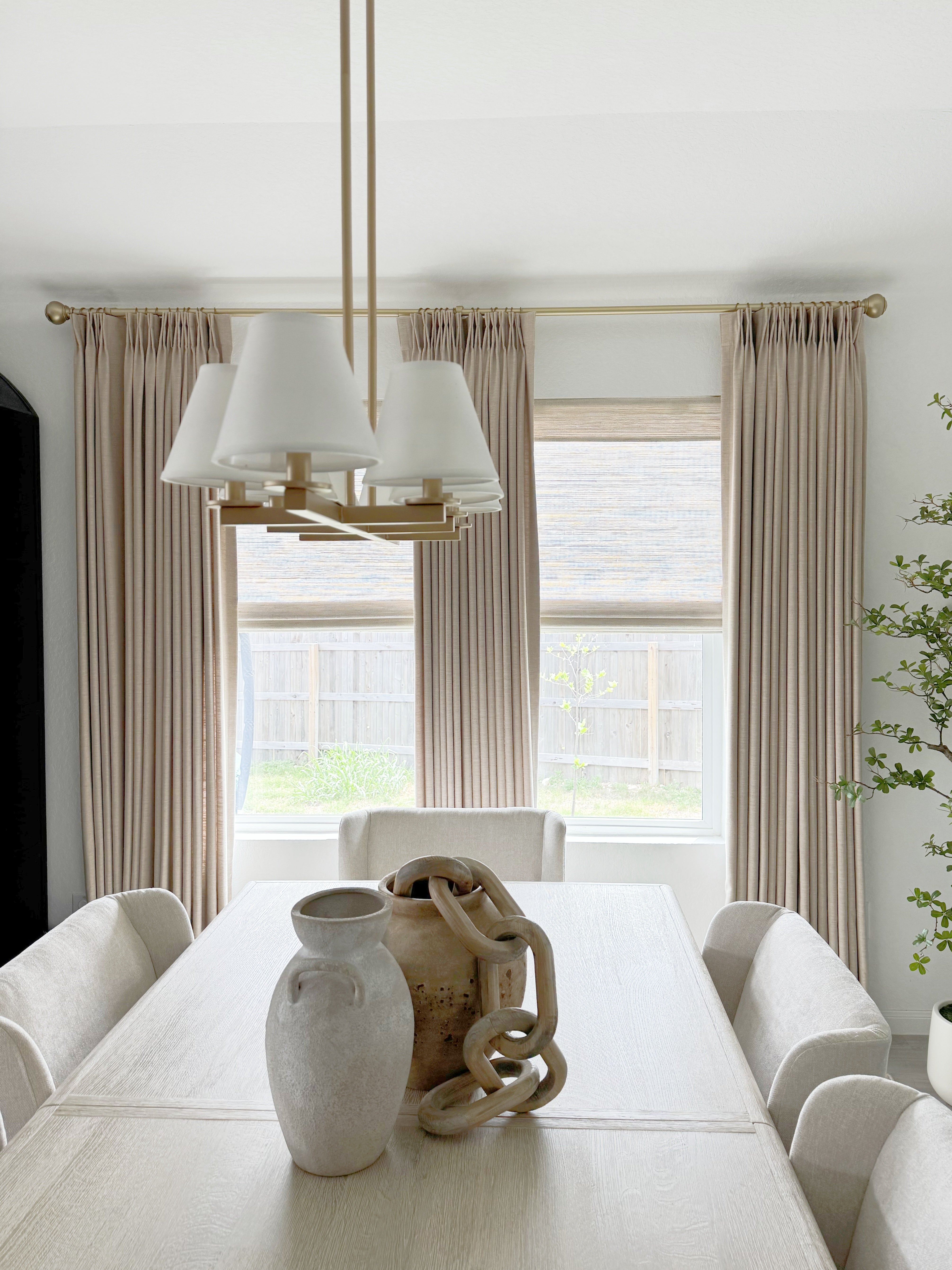 2 Shades on 1 headrail